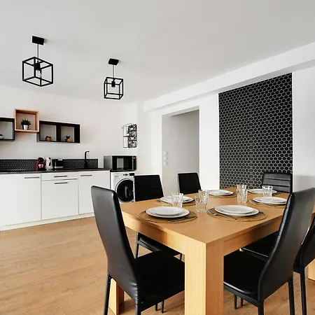 Apartment In The Heart Of Opera *