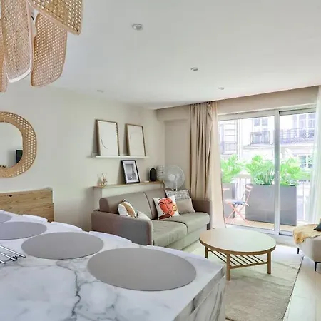Apartment Superb T2 Avec Balcon 10mn De La Gare Montparnasse Paris