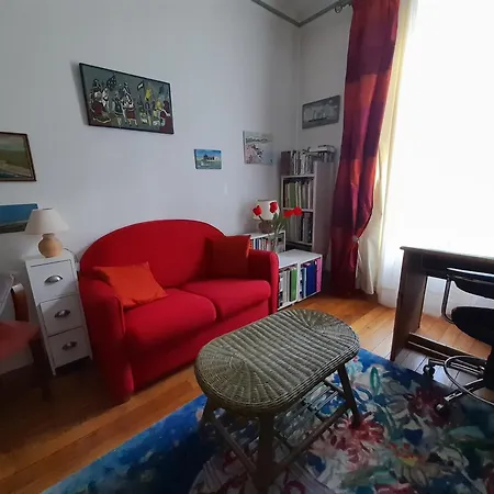 La Maison Rouge Апартаменты *