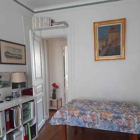 Апартаменты La Maison Rouge Париж