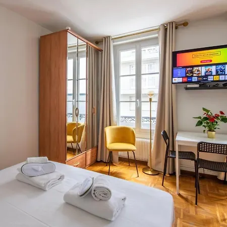 Apartment Joli A Cote De La Tour Eiffel, Javel Et De Expo Paris