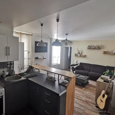 דירה Charming Flat Near Gare Du Nord Station פריז