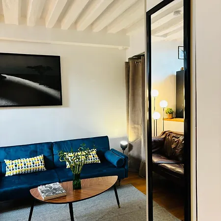 Appartement Charme Du Marais