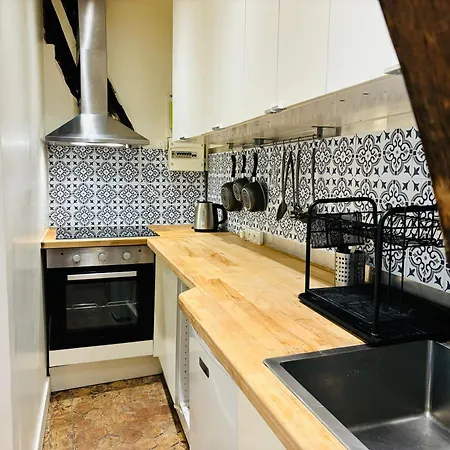 Appartement Charme Du Marais