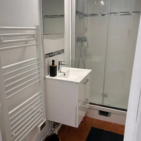 Renovated Flat Near Tour Eiffel Apartamento París