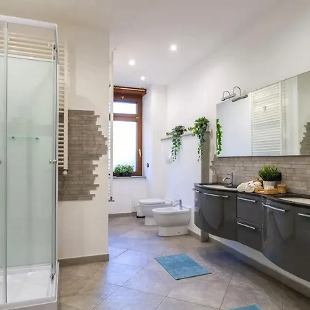 Apartment Rue Mandar Paris