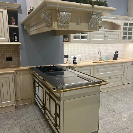 4 Bedroom Prestigious Baroque Near Trocadero * Paryż
