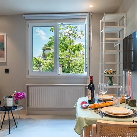De Montescal- Montparnasse With Ac 11 To 14m2 In A Prime Location Paris