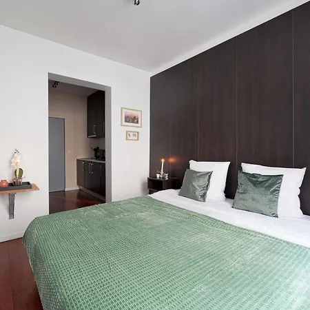 Appartement Large Modern Studio Close To The Eiffel Tower And Highlights Parijs
