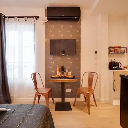 Stunning Near Canal St Martin - Divine Moon Apartman Párizs