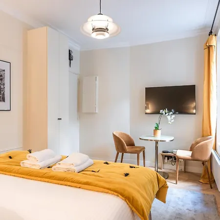 Apartment Charming With Terrace - Near Montmartre Paris