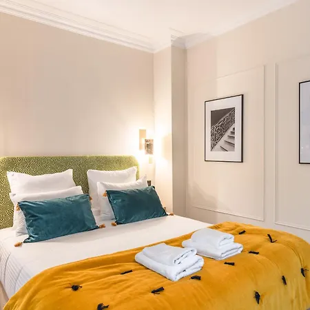 Charming With Terrace - Near Montmartre Apartment