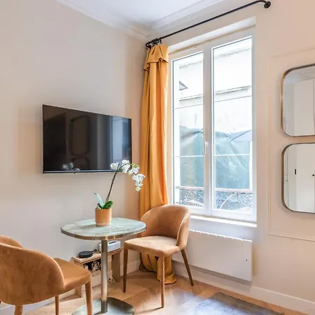 Charming With Terrace - Near Montmartre * Paris