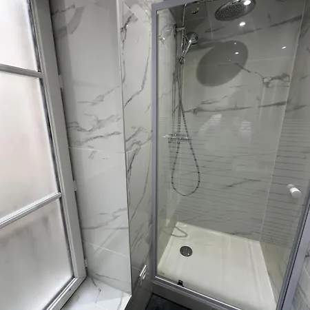Apartamento Refait A Neuf 2 Pieces - - Equipe - Parking París