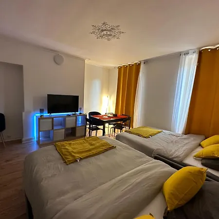 Refait A Neuf 2 Pieces - - Equipe - Parking Apartamento