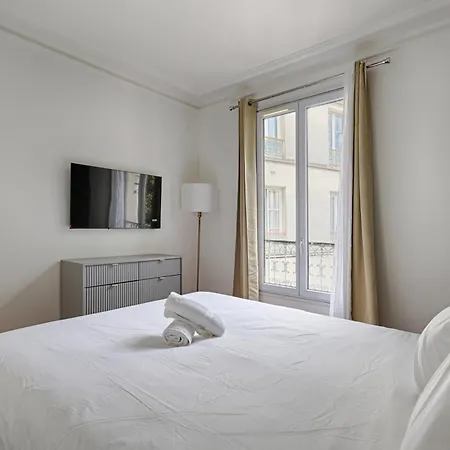 Montmartre Seveste Ii Magnifique 2br Appartamento