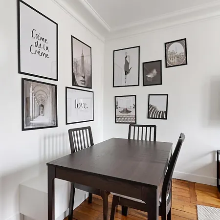 Appartamento Montmartre Seveste Ii Magnifique 2br