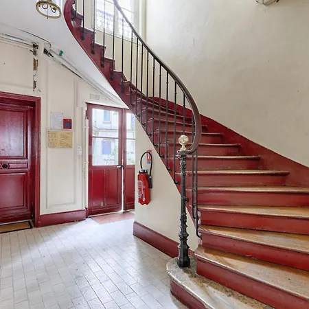 Montmartre Seveste Ii Magnifique 2br Appartamento