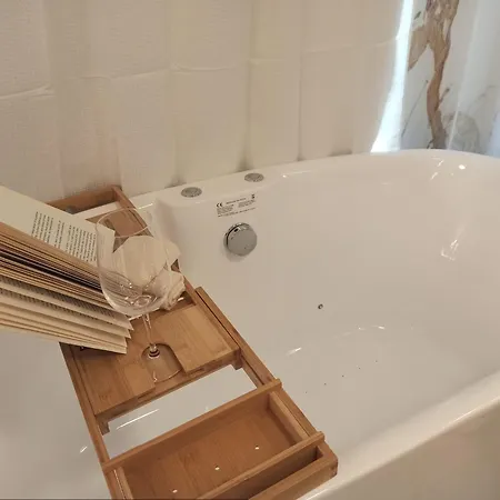 Elegant Avec Baignoire Apartamento París