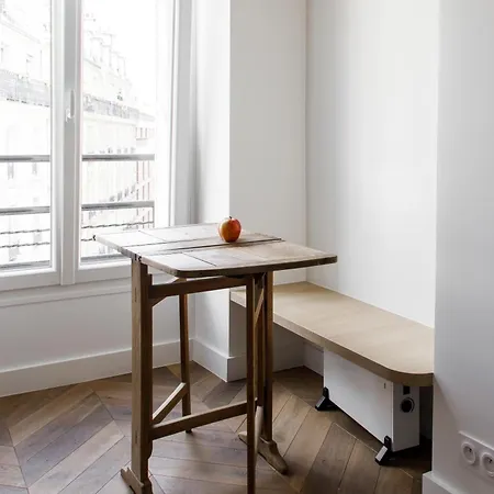 Pleasant 1bd Duplex For 4 Batignolles