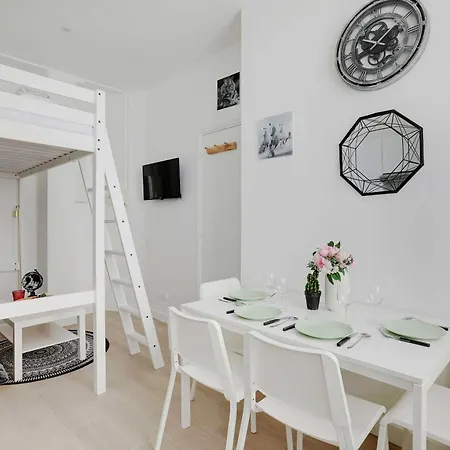 Modern Studio - 4p - Epinettes * Paris