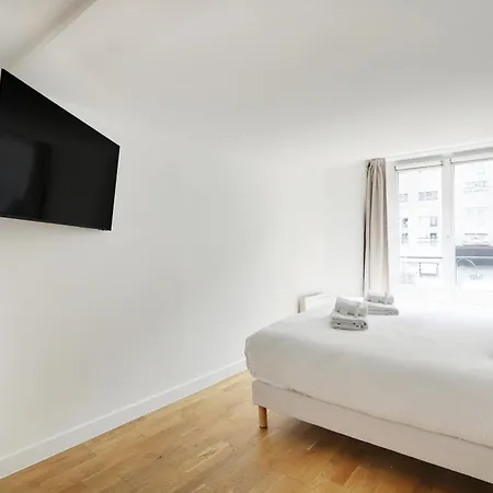 Apartment Pick A Flat's In Saint-martin - Rue Du Faubourg Saint-martin Paris