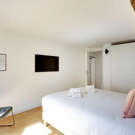 Apartment Pick A Flat's In Saint-martin - Rue Du Faubourg Saint-martin *