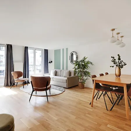 Pick A Flat's In Saint-martin - Rue Du Faubourg Saint-martin * Paris