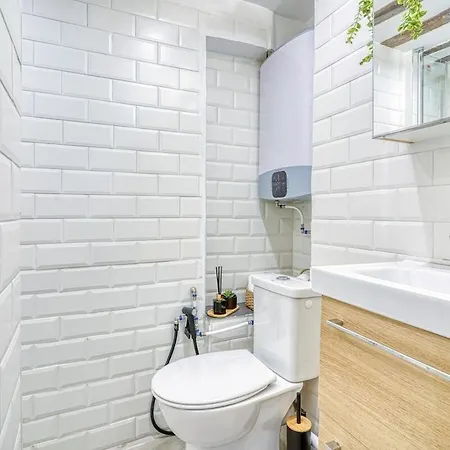Studio Center Apartment *