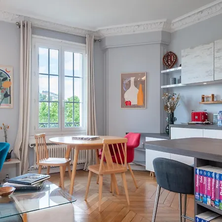 Montmartre - Avec Vue Sur Le Sacre-coeur Apartment *