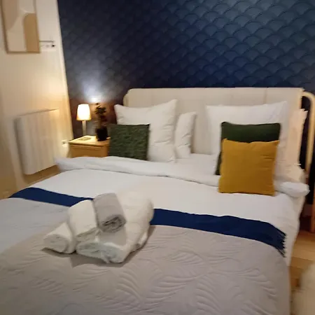 Gorgeous Place ,Center Paris,Close To Louvre Meusm And Eiffel Tour ,Front Metro Apartamento