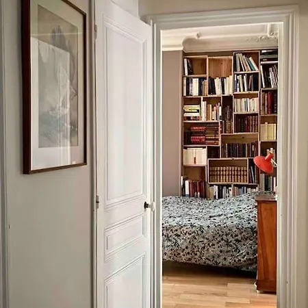Apartment De Charme Pres Montmartre