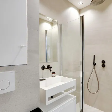 Apartment Ideally Located In The Heart Of Paris