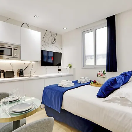 Ideally Located In The Heart Of Apartment Paris