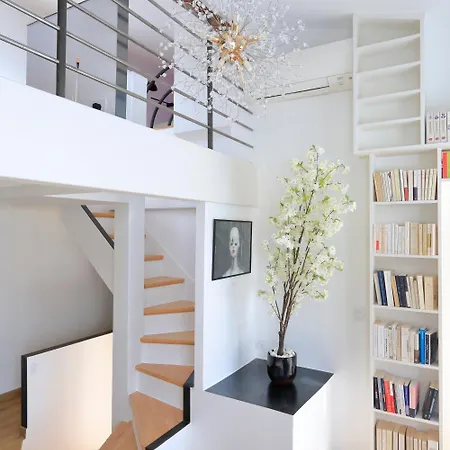 Apartment Triplex Refait A Neuf A Bastille Paris