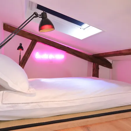 Apartment Triplex Refait A Neuf A Bastille Paris