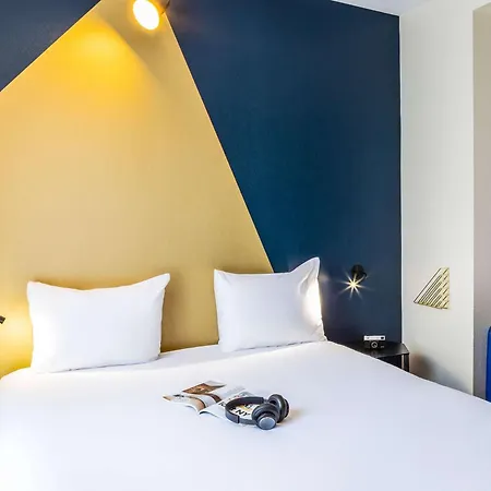 Ibis Styles 15 Lecourbe Hotel