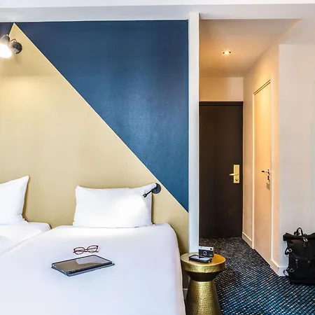 Hotel Ibis Styles 15 Lecourbe 3*