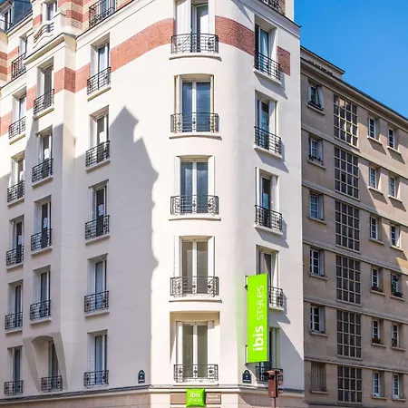Ibis Styles 15 Lecourbe Hotel 3*