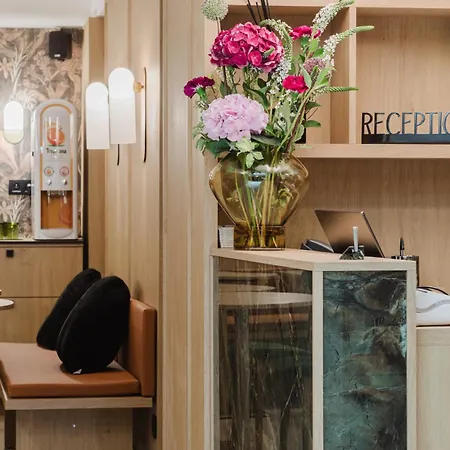 Opera Hotel 3*