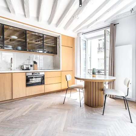 Le Chic Marais Parisien Apartment Paris