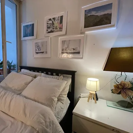 Gare Du Nord Apartment *
