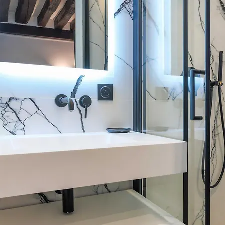 Relaxing Urban Getaway, Notre Dame Apartman