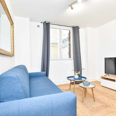 Cosy - 2p - Voltaire Apartmán