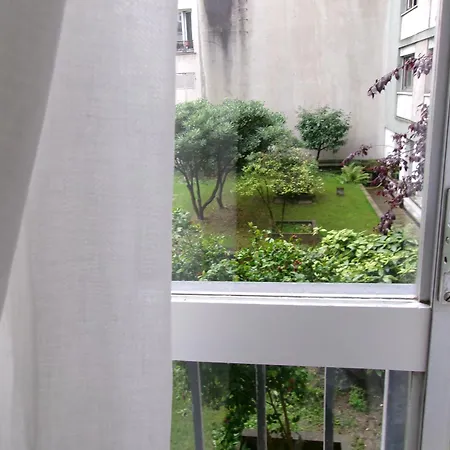 Vaste Apartament *