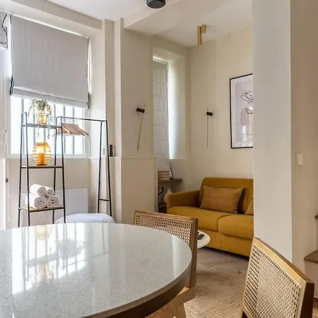 Apartment Elegant 4-star In - *