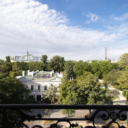 Hotel La Reserve & Paris