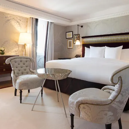La Reserve & Hotel 5*