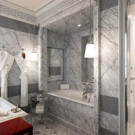 Hotel La Reserve & 5*