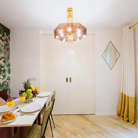 Louvre - 2br - Cityapartmentstay Paris
